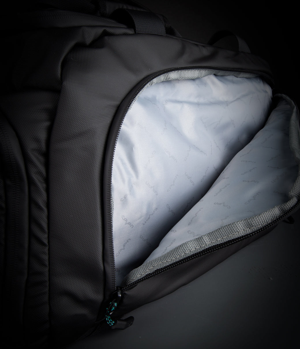 ROAM TRAVEL DUFFLE BACKPACK - BLACK